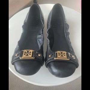 Tory Burch Gold Logo Ballet Flats